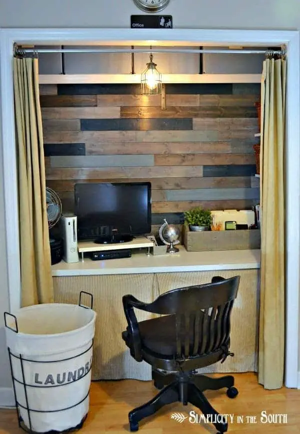 https://www.simplicityinthesouth.com/wp-content/uploads/2013/01/Organized-office-in-a-closet-by-Simplicity-In-The-South.jpg
